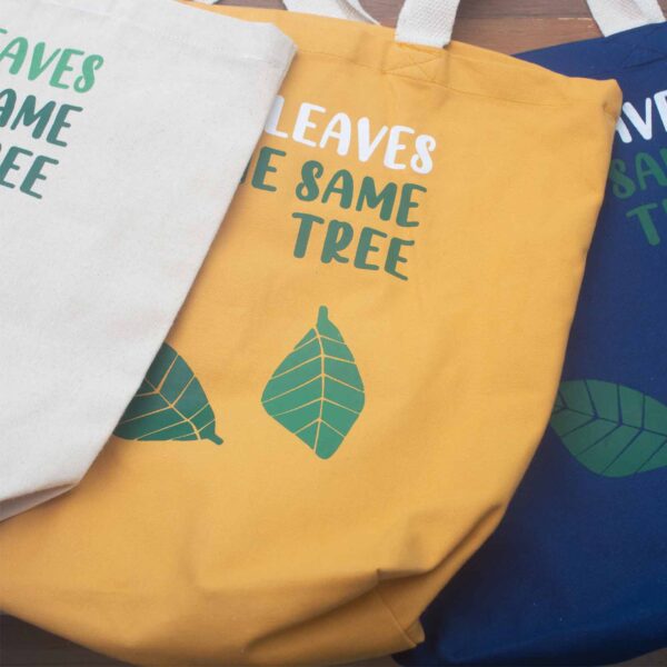 Puuvillane kott "We Are Leaves" - Image 3