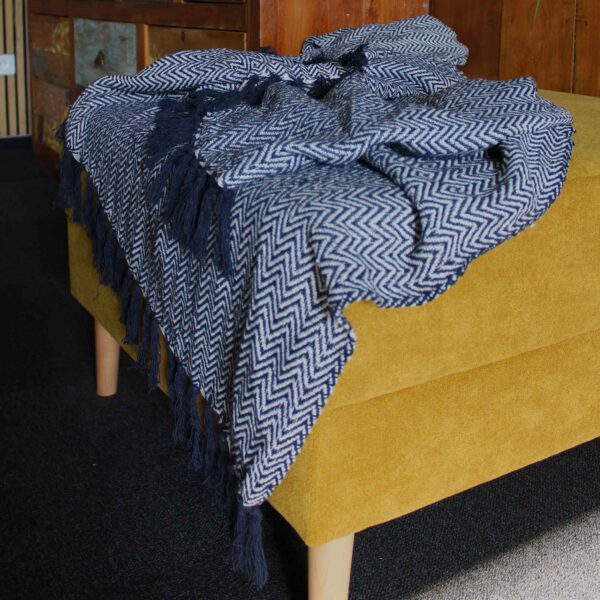 Boho pleed Navy Zig-Zag - Image 3